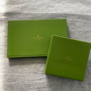 Kate Spade Lenox Everdone Lane bundle of hors d’oeuvre tray and 4 tidbit plates